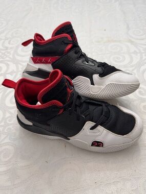 Nike Jordan Jumpman Stay Loyal II Size 5Y Kids Basketball Shoes DQ8398-061 Black
